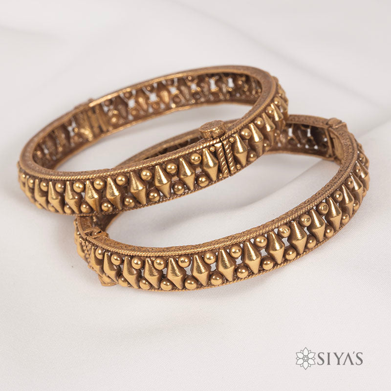 Tribal bangle
