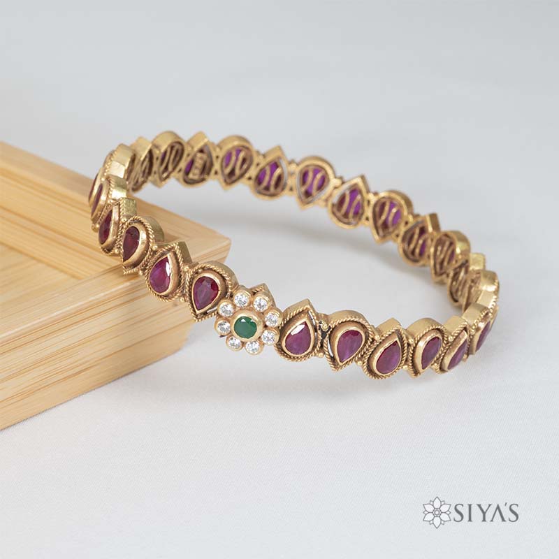 Red drop stone bangle (Single)