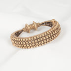 Gold clustered kada
