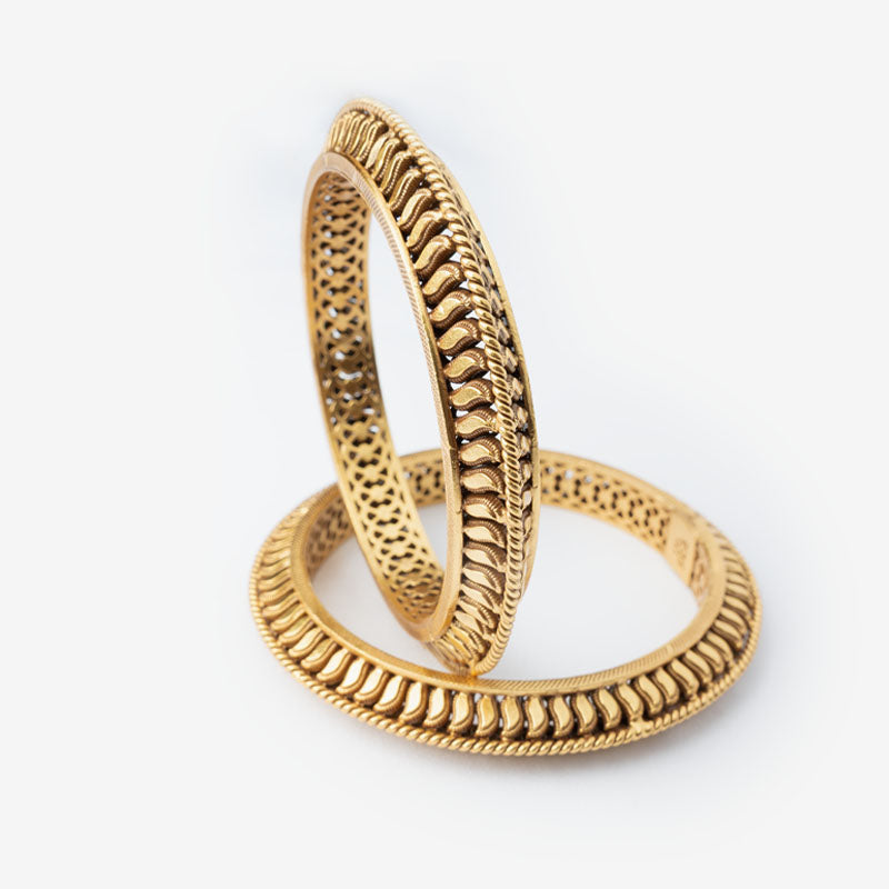 Elegant bangle (single)
