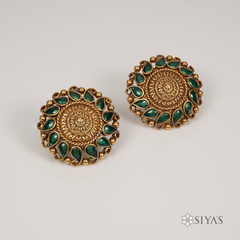 Mango stone studs