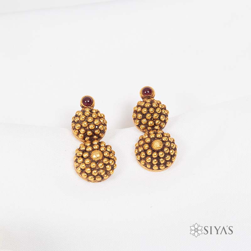 Gold studs