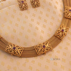 Statement necklace
