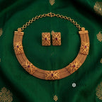 Statement necklace