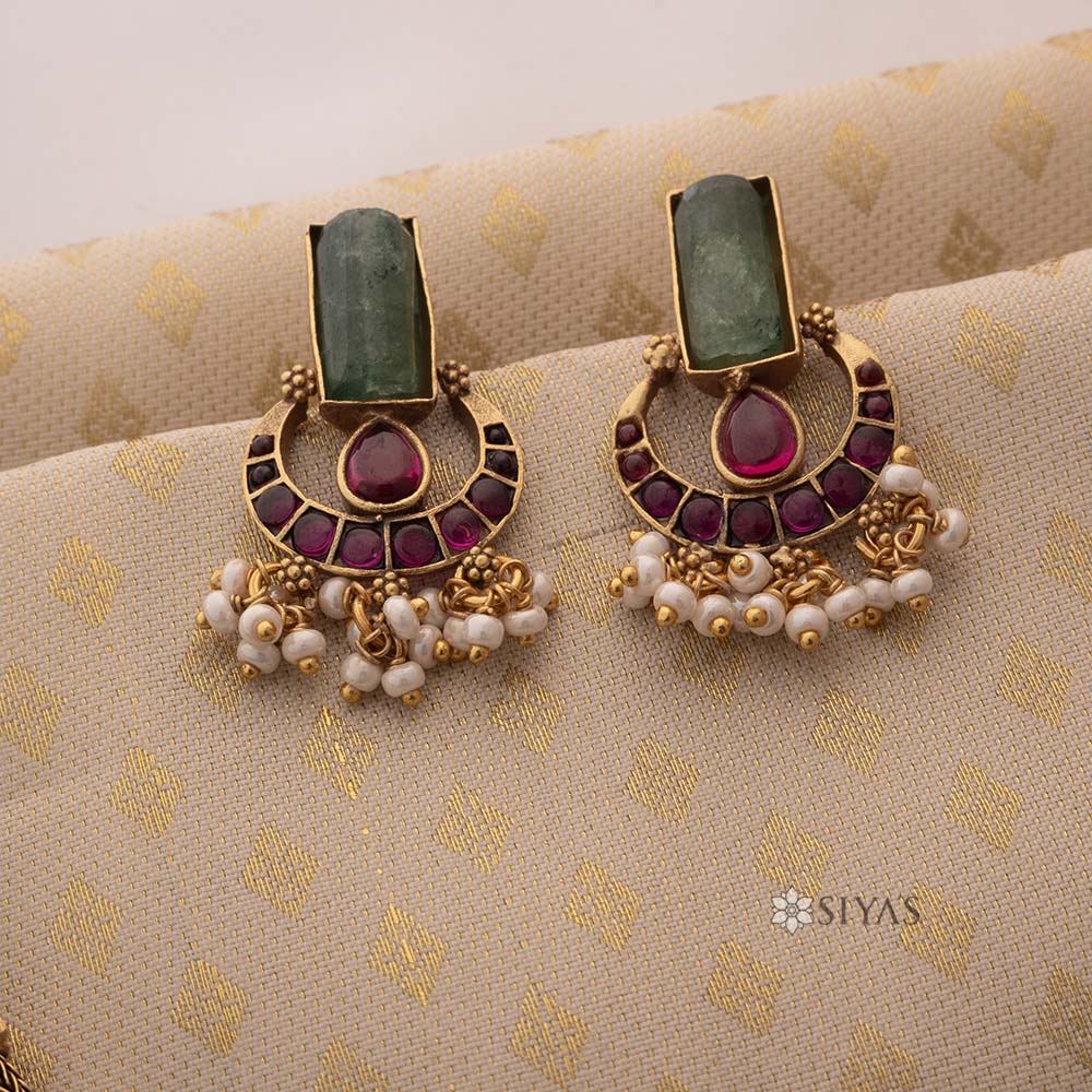 Designer statement neckpiece