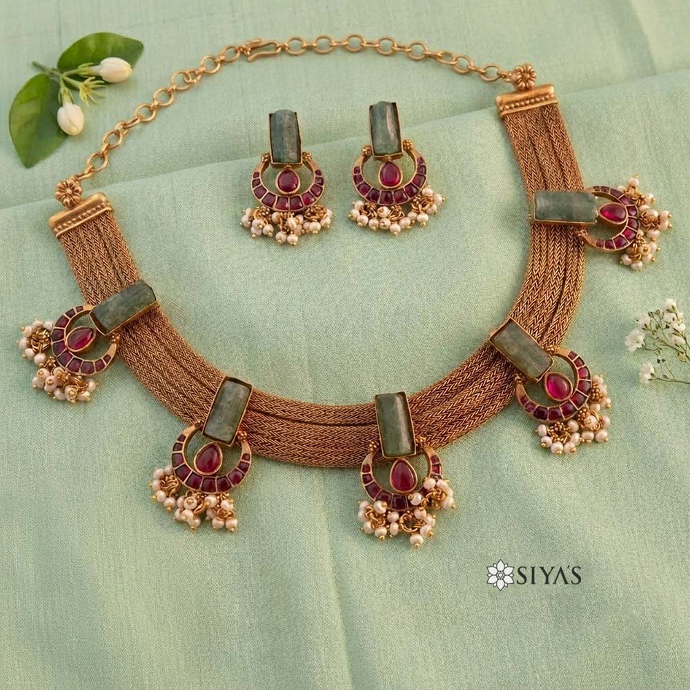 Designer statement neckpiece
