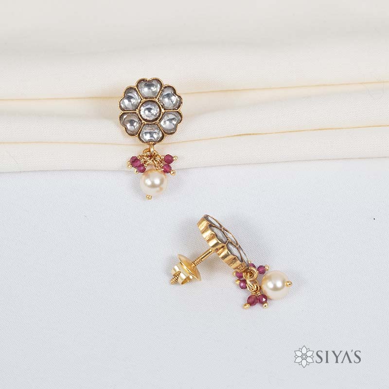 White stone pendant chain