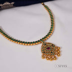 Reversible red and green stone necklace