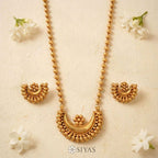 Moon shaped gold clusters with earring
