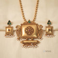 Square pendant  long chain