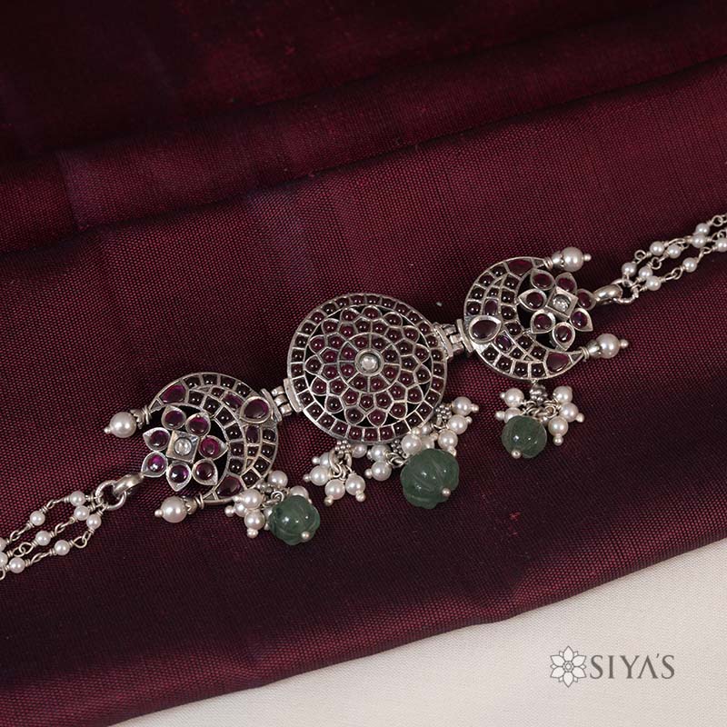 Red stone circle choker
