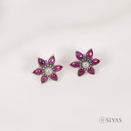 Kundan pendant and studs