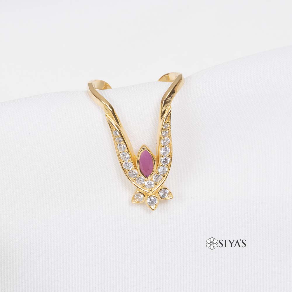 White stone vanki ring