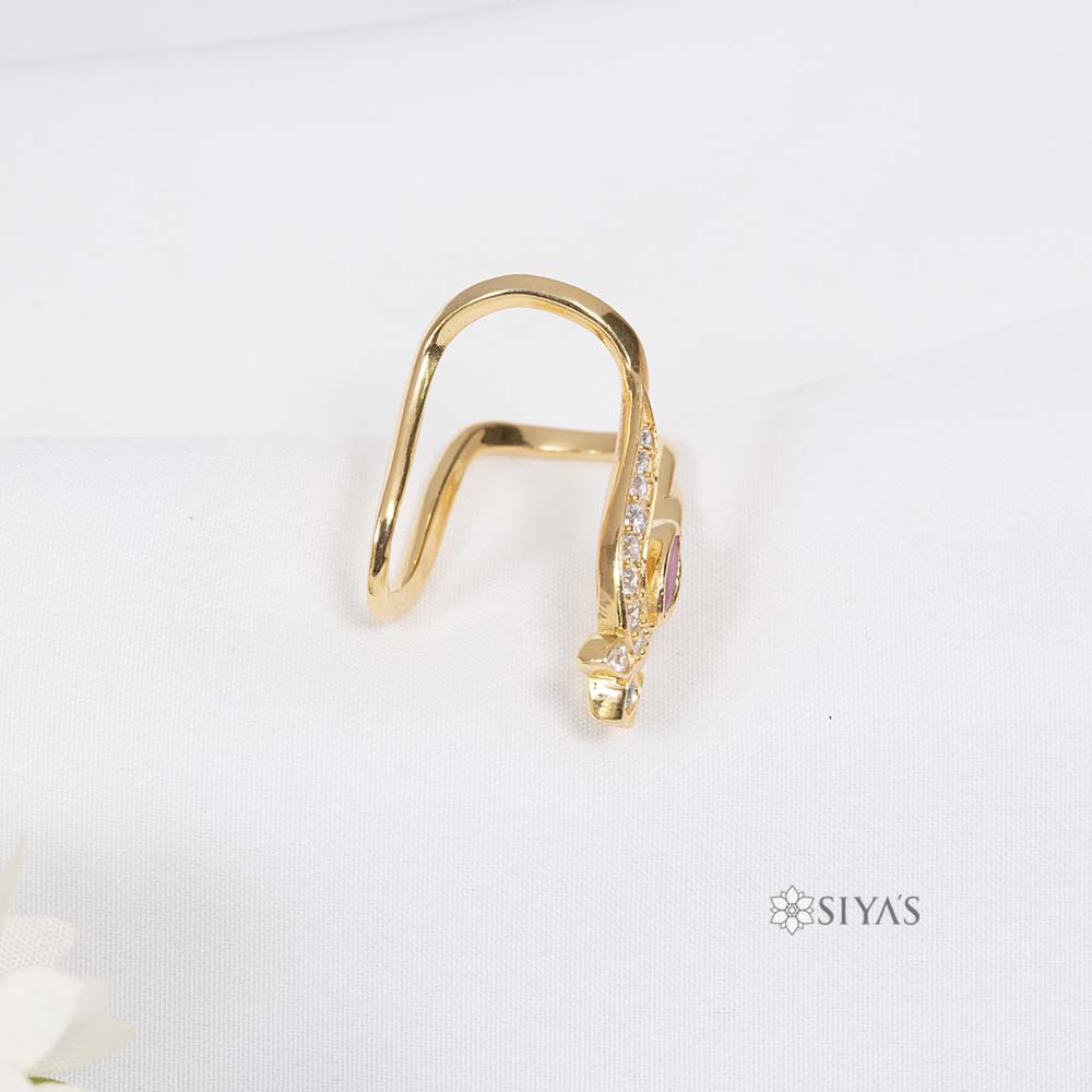 White stone vanki ring