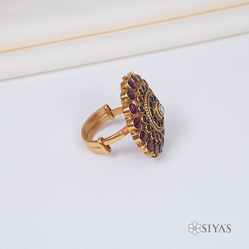Elegant red stones ring