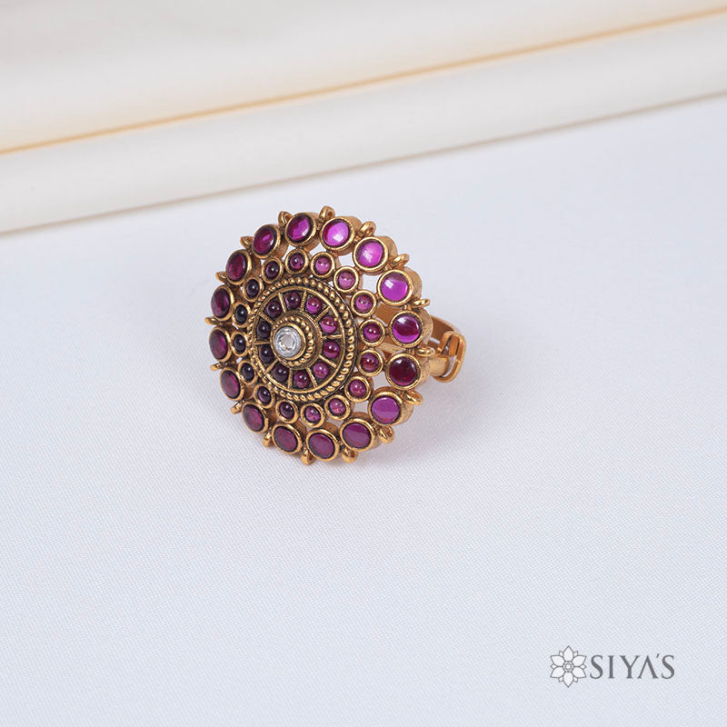 Elegant red stones ring