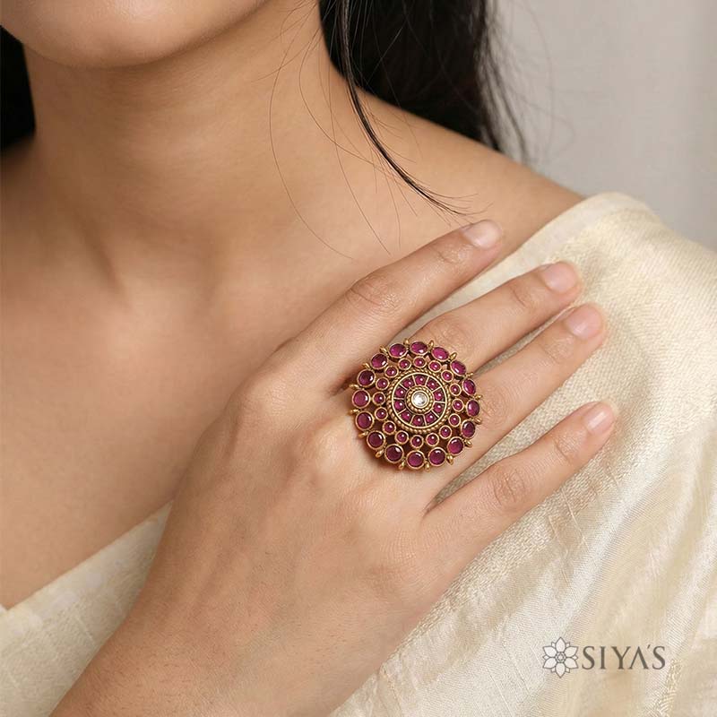 Elegant red stones ring
