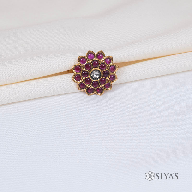 Traditional red stones ring